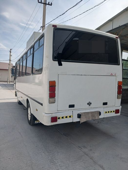 Isuzu aftobusi sotiladi tez va arzon narxlarda