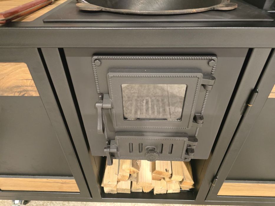 Луксозна външна кухня с пещ и грил – дизайнерска изработка