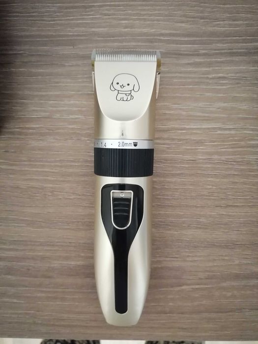 Продавам машинка за подстригване на животни (котки, кученца)