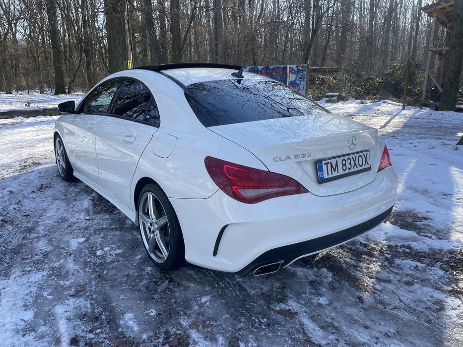 Mercedes-Benz CLA 200 AMG line. 163 cp. Full led.Panornaic. Fara daune