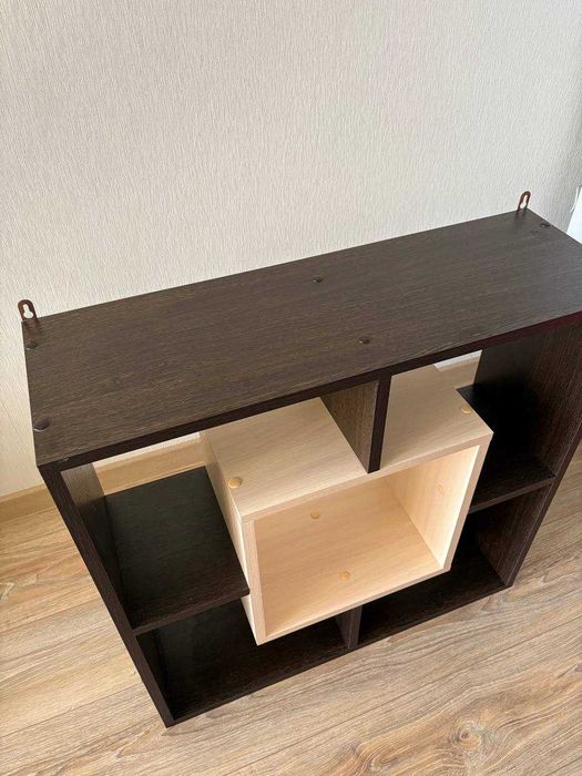 Продам настенную полку 70*70см
