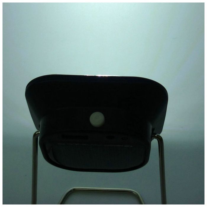 Лампа с карабинер, соларно презареждаща се батерия, ярка LED светлина