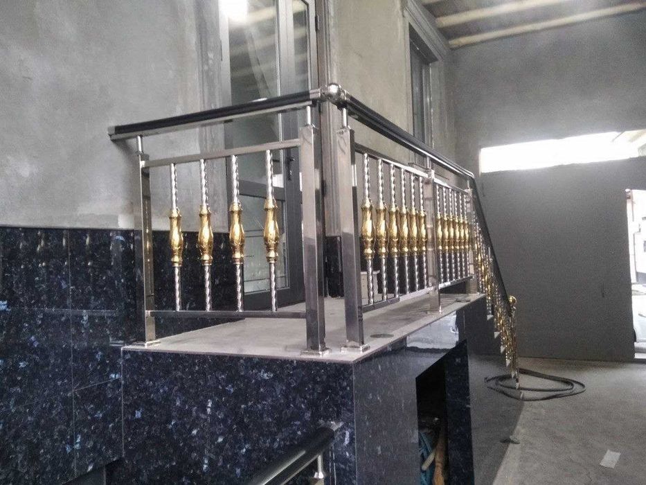 Перила из Нержавейки.