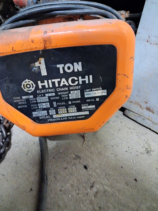Продава ел.телфер HITACHI 1000kg