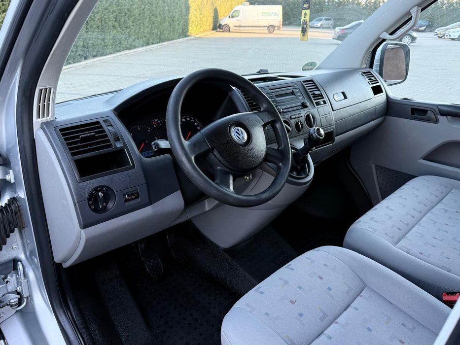 VW CARAVELLE 1.9 TDi 8+1 Locuri