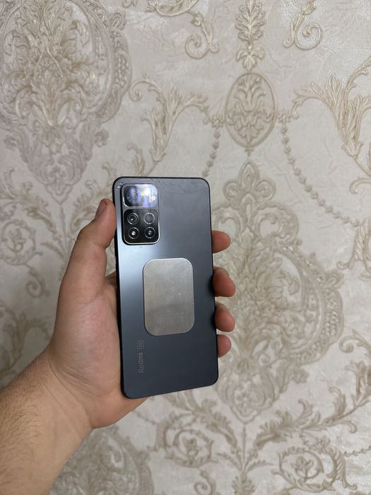 Срочно продам телефон Redmi Note 11 Pro 5G 256Gb