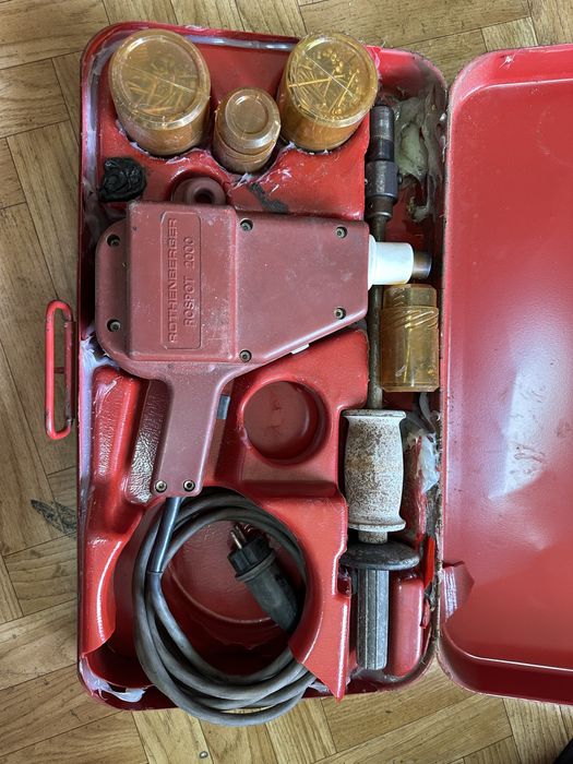 Aparat de sudura prin puncte pt reparare caroserii firma Rothenberger