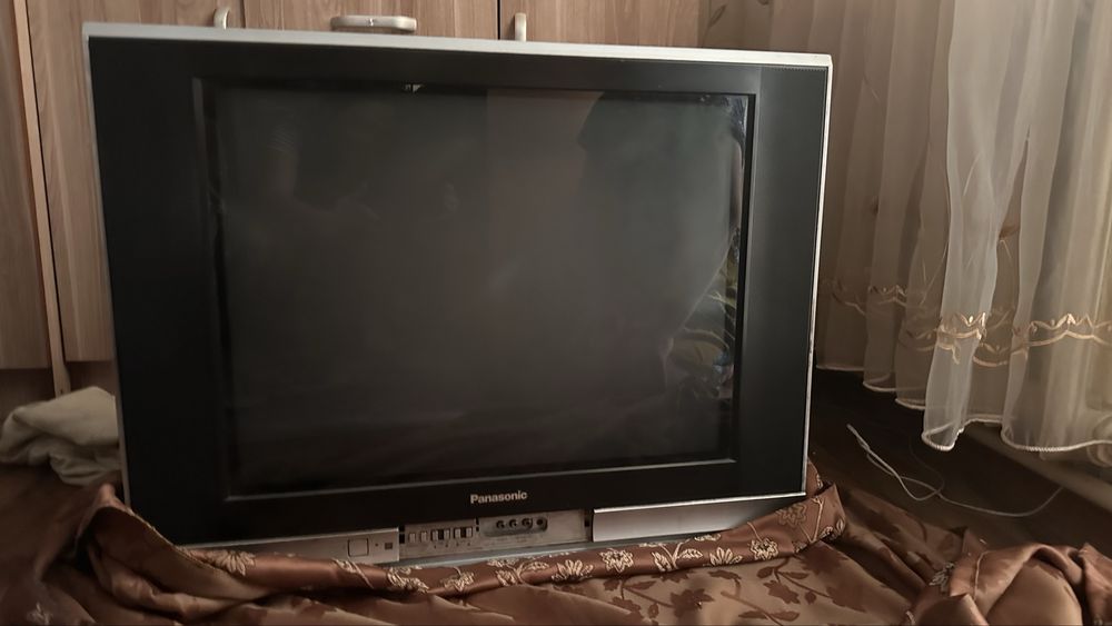 Продам телевизор