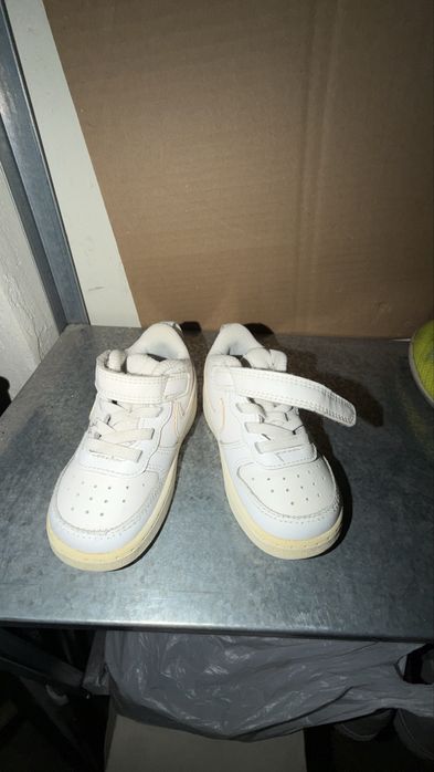 Детски маратонки много запазени и нови