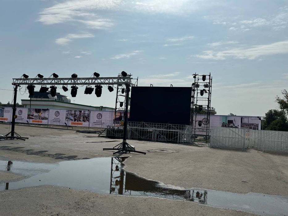 Saxna, Ekran, sveta muzika,