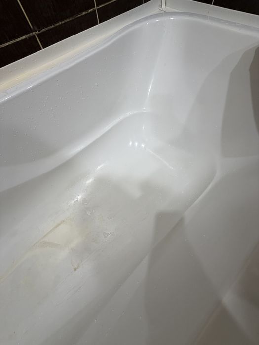 Ванная белая прочная