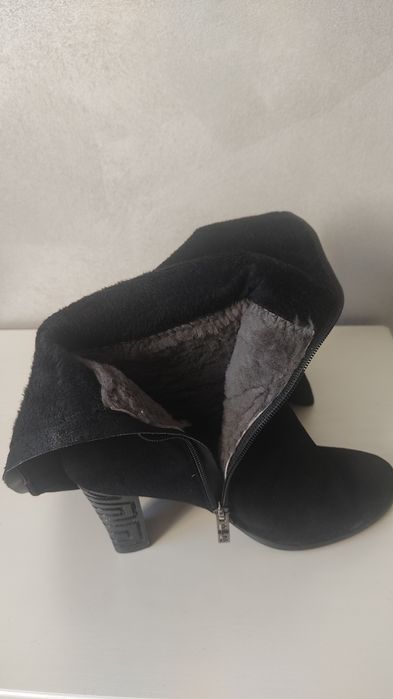 Продам ботфорты зимние