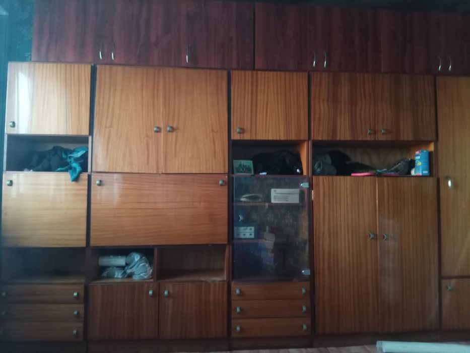 Срочно продам старый гарнитур