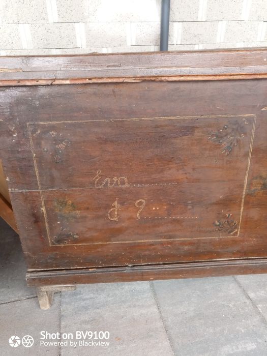 Vând lada de zestre din anul 1922