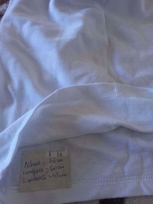 Vând urgent 6 tricouri polo, 9-12 ani