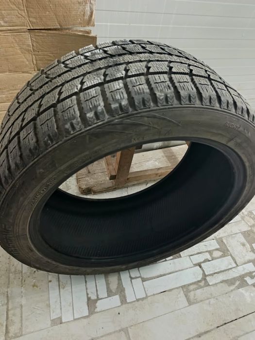 Продам 3 шины фирмы TOYO