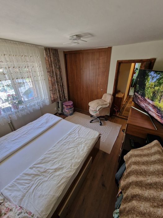 PROPRIETAR vand Apartament 2 camera Lipovei