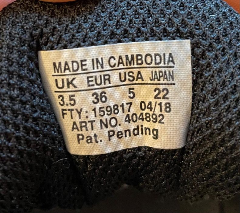 Vând pantofi damă Salomon, impermeabili, membrană Gore-tex, mărimea 36