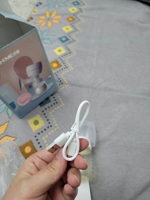 Молокоотсос электронный