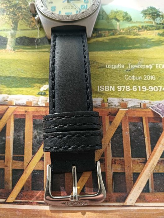 Часовник Fossil 100 meters defender