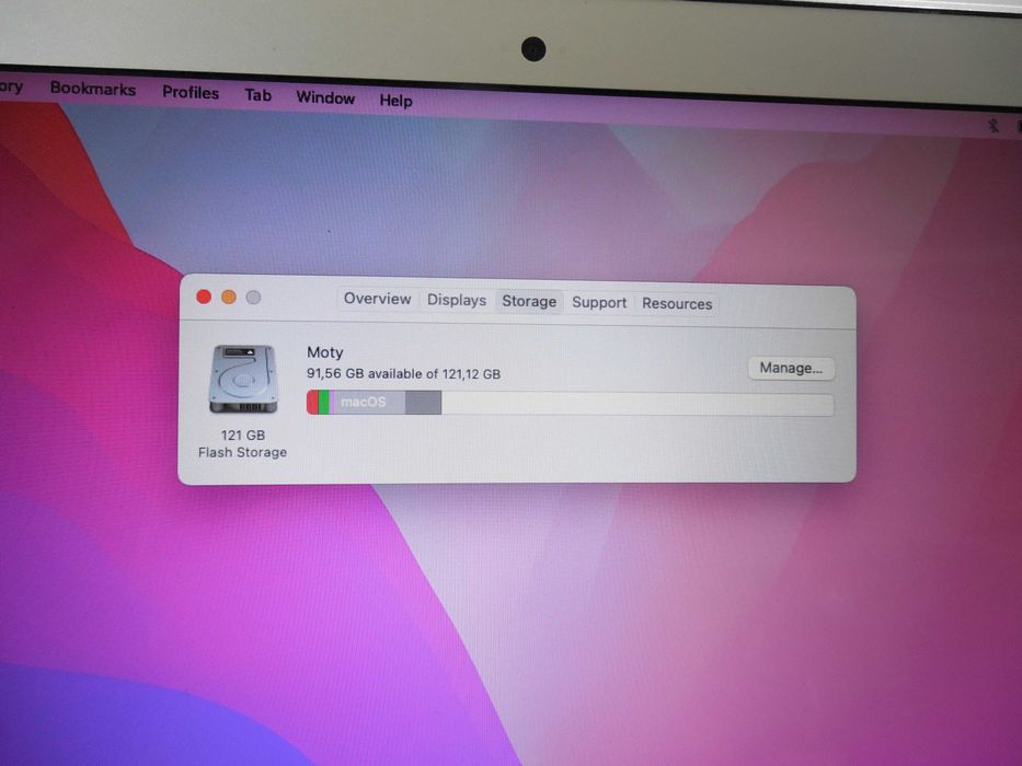 Vand laptop A1466 Macbook Air 2015 13 inch 4GB SSD 128GB baterie 8 ore astect ca nou