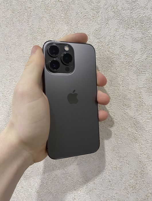 Продам iPhone 13 Pro без ремонта!