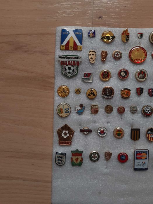 Колекционерски футболни значки