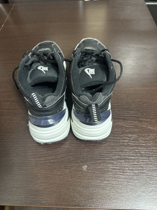 Nike barbatesti marimea 42.5 in strae buna.