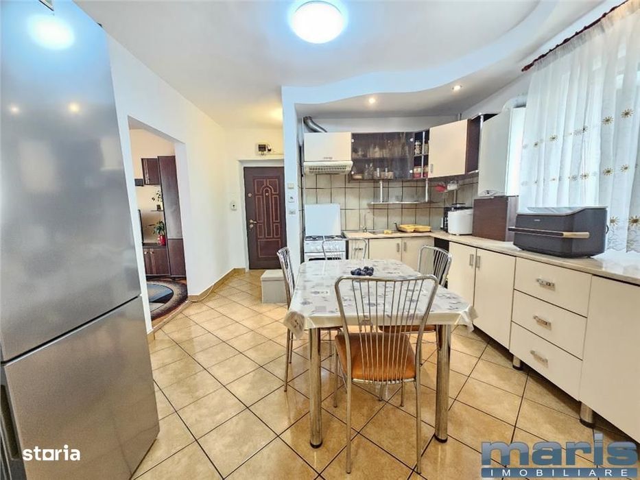 Apartament 3 camere 2 bai Tudor etaj 2 — fotografia 1