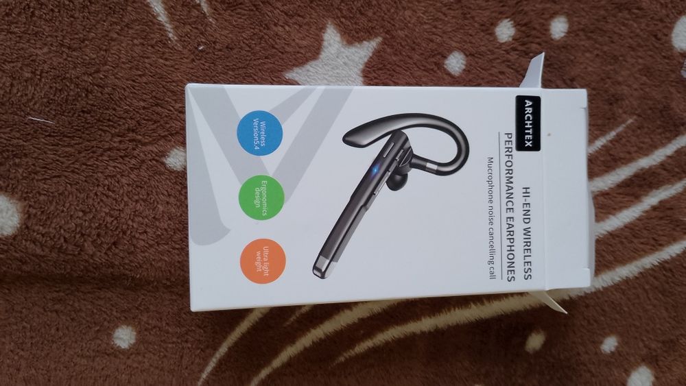 Vând casca bluetooth