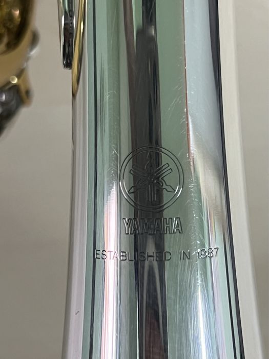 Trompeta Yamaha YTR - 2330