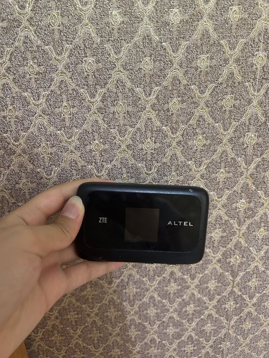 мобильный роутер ZTE Altel с экраном