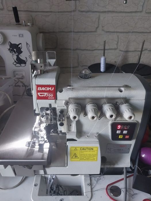 Продам оверлок производственный