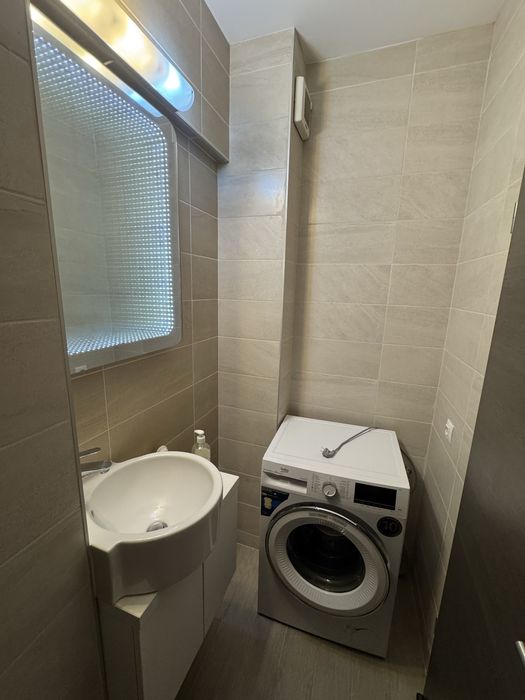 Apartament 3 camere/ Vis-a-vis de Fantasy Park/ Langa Promenada Mall