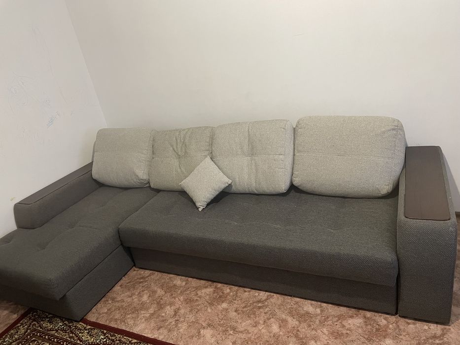 Продам диван в отличном состоянии