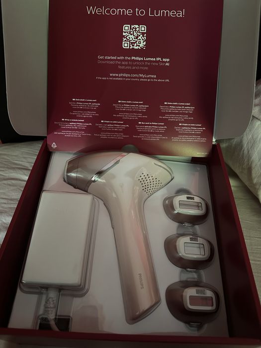 Фотоепилатор Philips Lumea 9900 BRI977/00