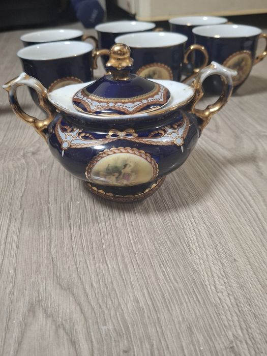 Сервиз Мадонна.       .