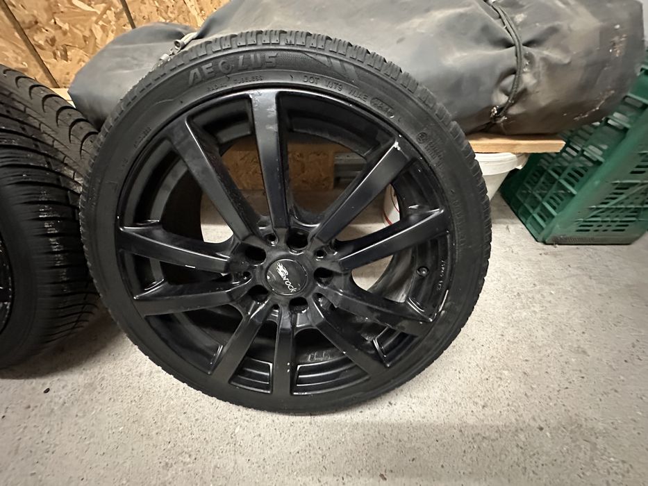 Гуми с алуминиеви джанти 4 бр