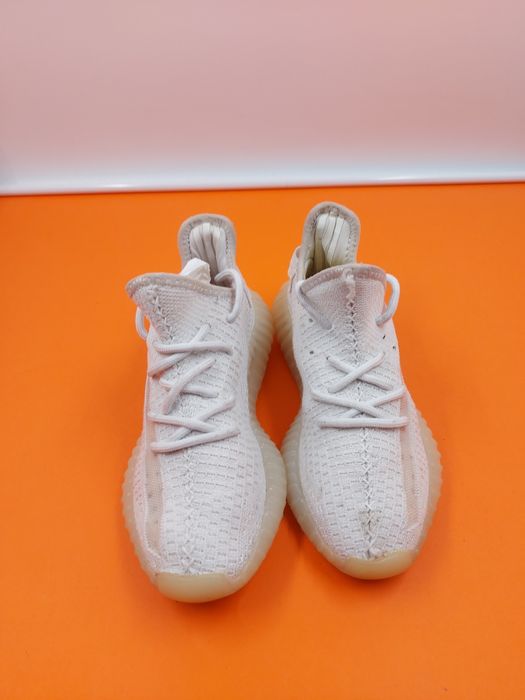 Adidas Yeezy Оригинални маратонки