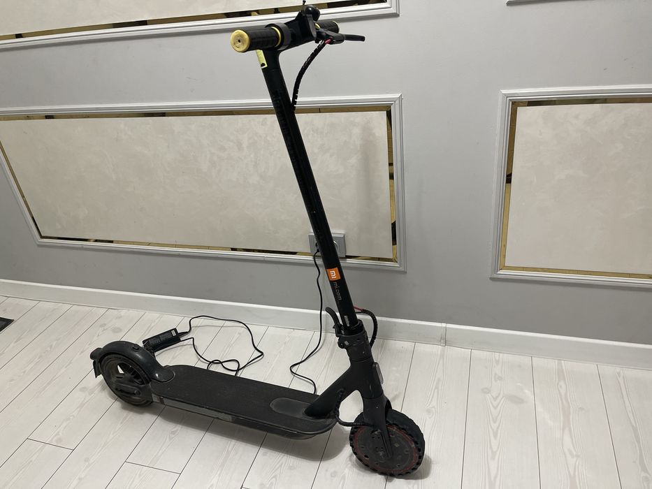Электро самакатMi Electric Scooter Pro 2