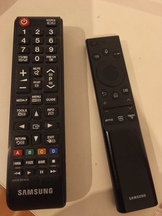 2Tv Samsung 1 mini combina Philips M567 1 acvariu Pești 50l
