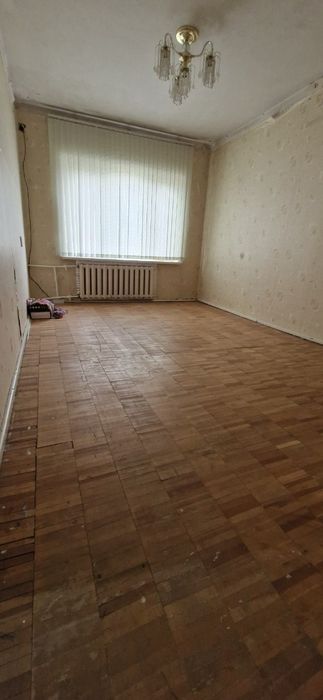 Yunusobod 16kv 4 xonali uy sotiladi