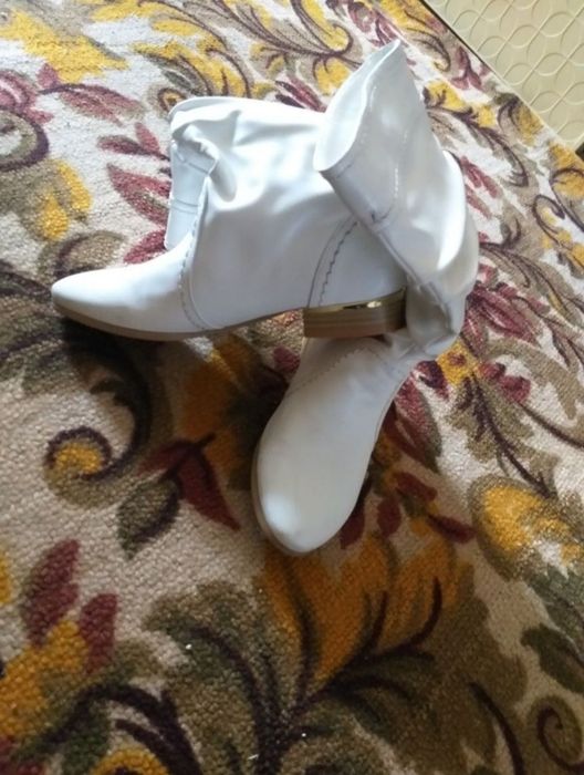 Демисезонные сапоги