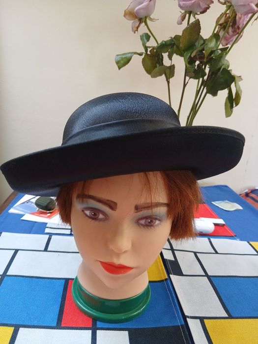 Pălărie elegantă