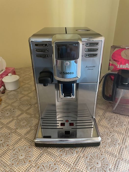 Aвтоматична кафемашина Saeco Incanto Deluxe
