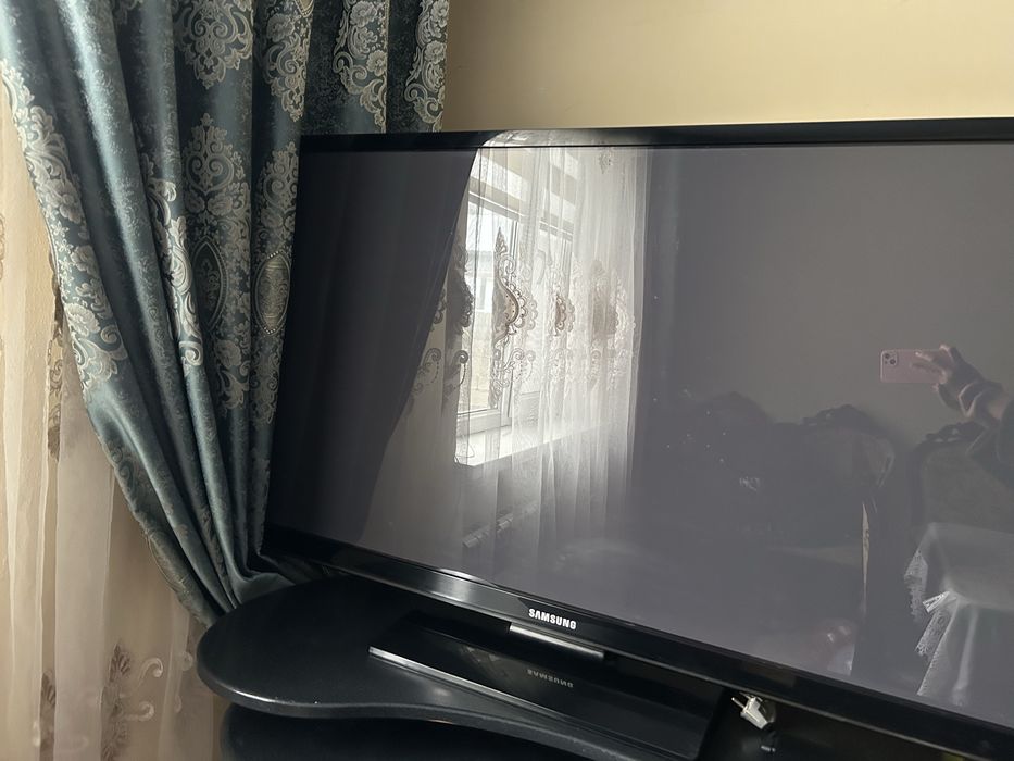 Телевизор Samsung очень хорошем состоянии