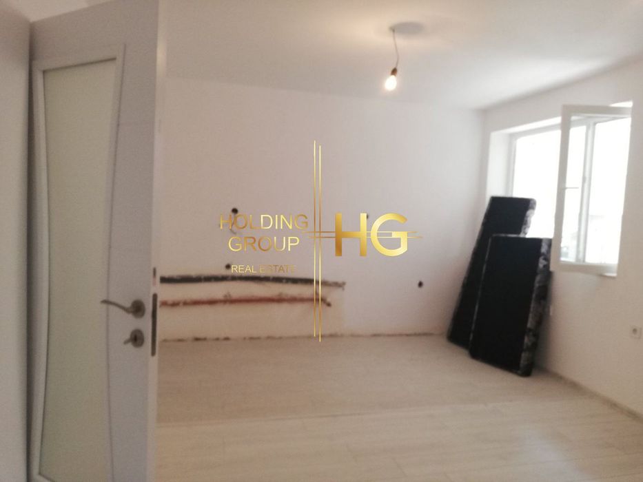 Продава се Тристаен апартамент в Варна, Бриз - 90 кв.м за 1445 €/кв.м - Снимка #1