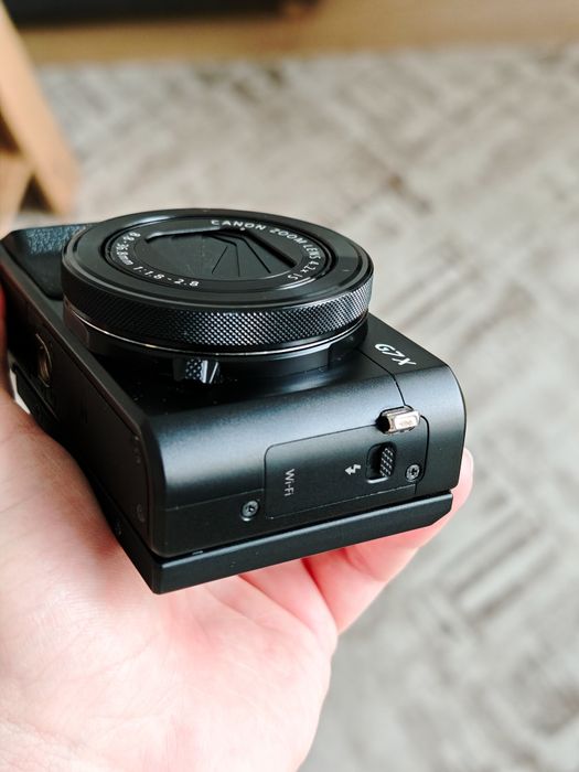 Canon G7X Mark II