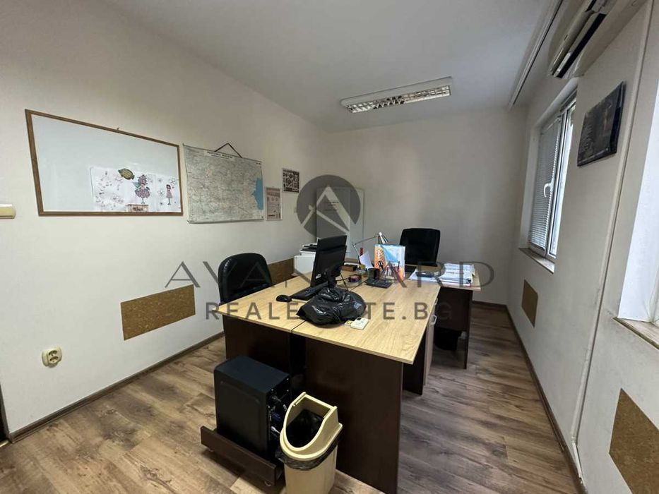 Продава се Многостаен апартамент в Пловдив, Кършияка - 97 кв.м за 1758 €/кв.м - Снимка #2
