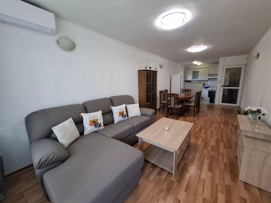 Дава се под наем Тристаен апартамент в Варна, ЖП Гара - 98 кв.м за 827.73 € - Снимка #3
